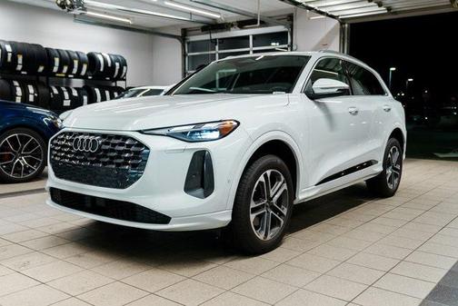 2025 Audi Q5 Premium