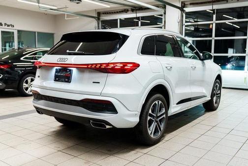 2025 Audi Q5 Premium