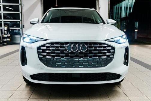 2025 Audi Q5 Premium