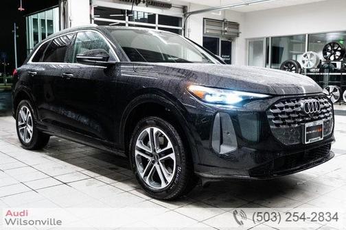 2025 Audi Q5 Premium Plus