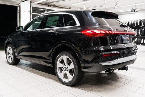 2025 Audi Q5 Premium Plus
