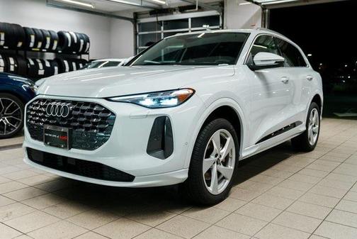 2025 Audi Q5 Premium Plus