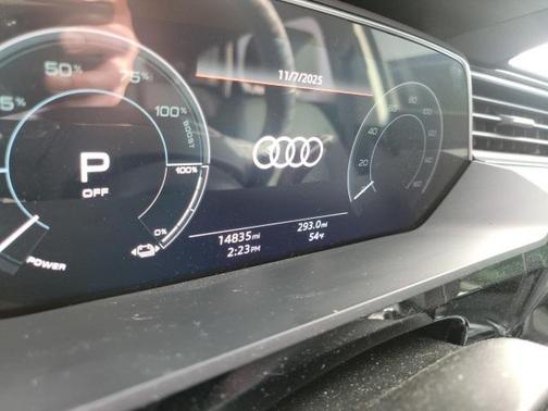 2024 Audi Q8 e-tron Premium Plus