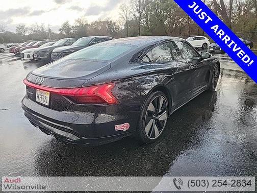 2023 Audi e-tron GT Prestige quattro