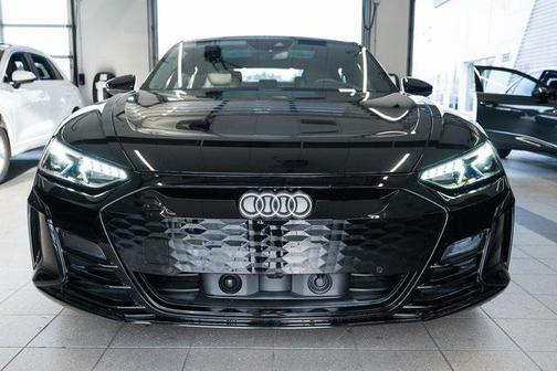 2023 Audi e-tron GT Prestige quattro