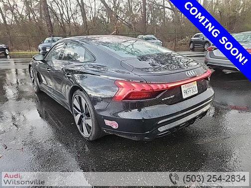 2023 Audi e-tron GT Prestige quattro