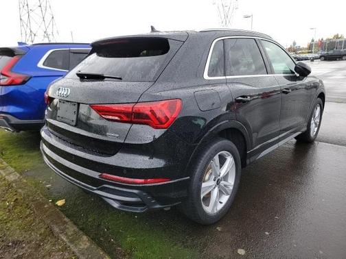 2022 Audi Q3 45 S line Premium Plus