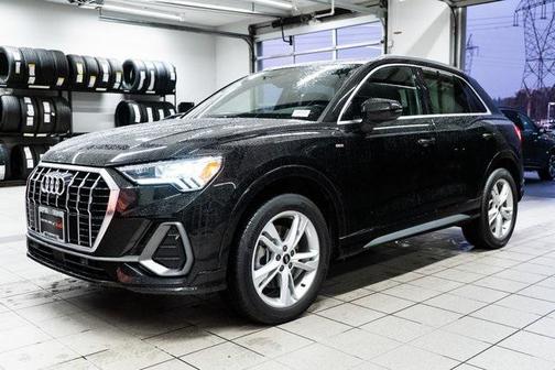 2022 Audi Q3 45 S line Premium Plus