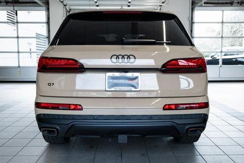 2025 Audi Q7 55 Premium Plus