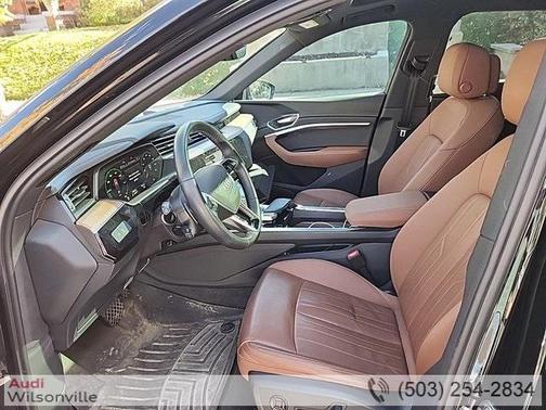 2024 Audi Q8 e-tron Premium