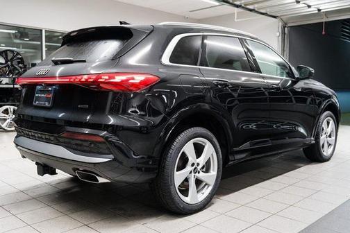 2025 Audi Q5 Premium Plus