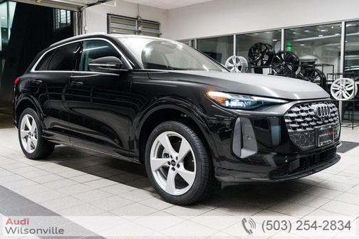 2025 Audi Q5 Premium Plus