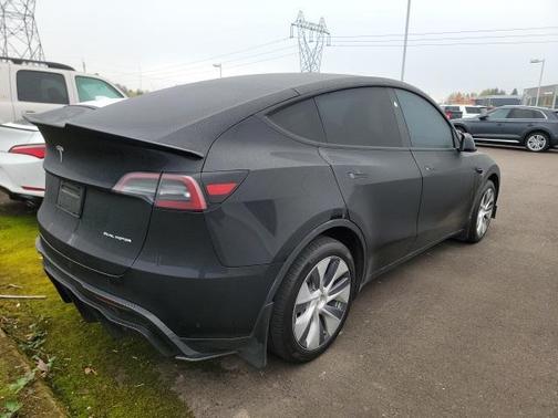2024 Tesla Model Y Long Range Dual Motor All-Wheel Drive
