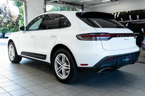 2024 Porsche Macan Base