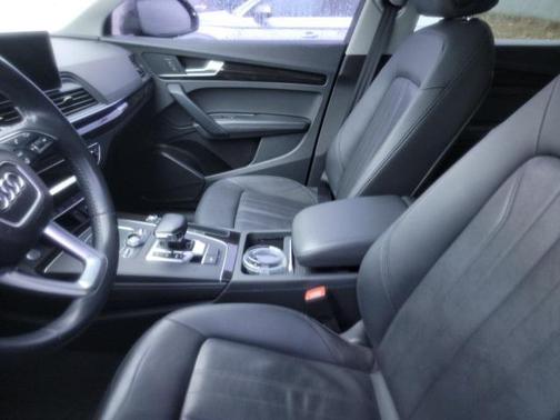 2020 Audi Q5 45 Premium Plus