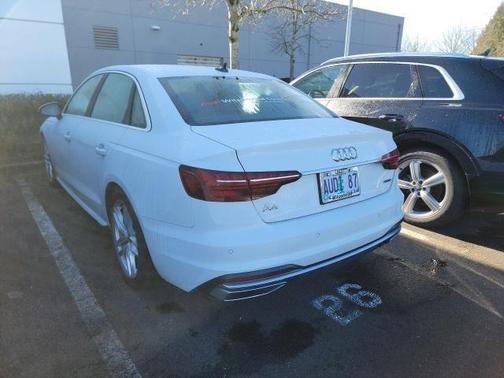 2023 Audi A4 45 S line Premium