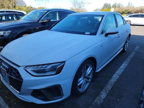 2023 Audi A4 45 S line Premium