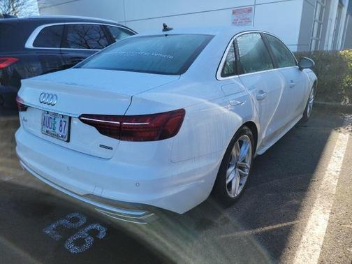 2023 Audi A4 45 S line Premium