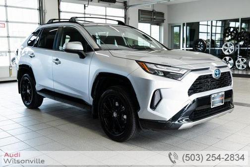 2022 Toyota RAV4 Hybrid SE