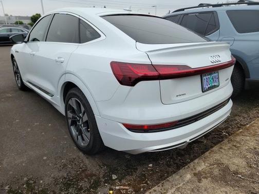 2021 Audi e-tron Sportback Premium Plus