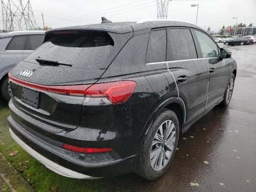 2023 Audi Q4 e-tron Premium Plus 40 RWD