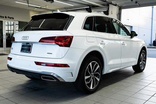 2022 Audi Q5 45 S line Premium Plus