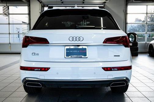 2022 Audi Q5 45 S line Premium Plus