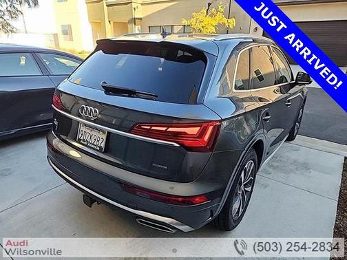 2023 Audi Q5 45 S line Premium Plus