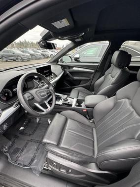 2024 Audi Q5 45 S line Premium Plus