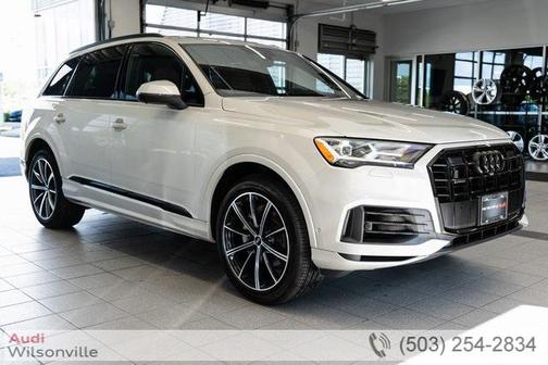 2022 Audi Q7 55 Premium Plus