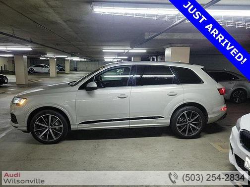 2022 Audi Q7 55 Premium Plus