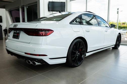 2025 Audi S8 4.0T