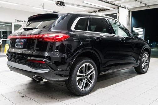 2025 Audi Q5 Premium