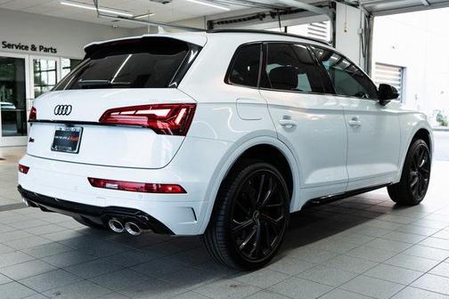 2025 Audi SQ5 3.0T Premium Plus