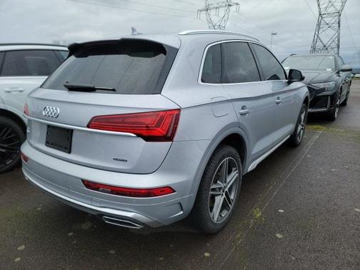 2024 Audi Q5 e 55 S line Premium Plus