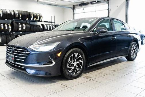 2022 Hyundai SONATA Hybrid Base