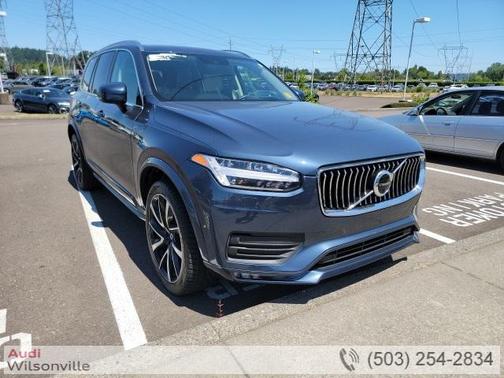 2022 Volvo XC90 T6 Momentum