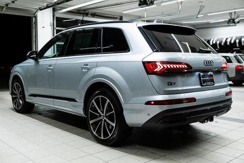 2023 Audi Q7 55 Premium Plus