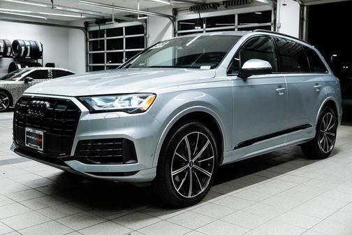 2023 Audi Q7 55 Premium Plus