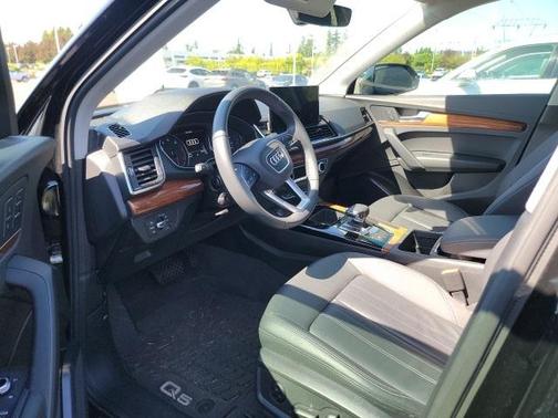 2022 Audi Q5 45 S line Premium