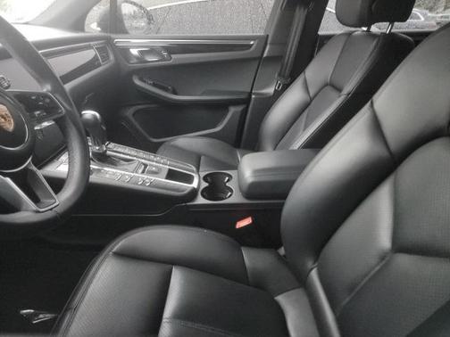 2017 Porsche Macan S