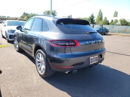2017 Porsche Macan S
