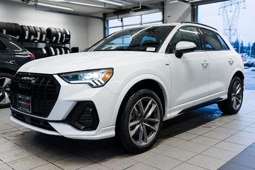 2025 Audi Q3 Premium 45 TFSI S line quattro Tiptronic
