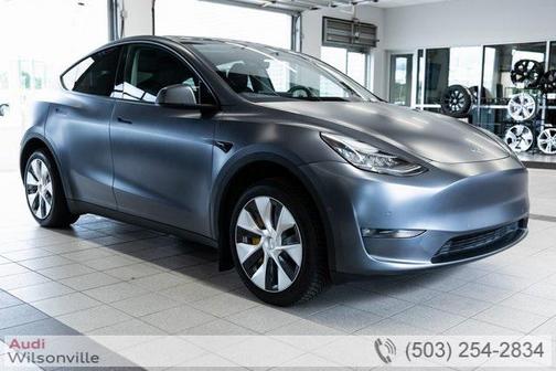 2022 Tesla Model Y Long Range Dual Motor All-Wheel Drive