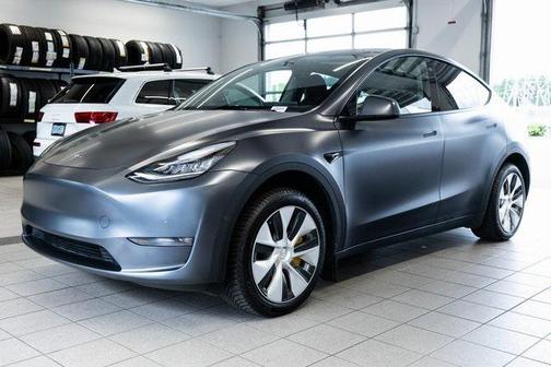2022 Tesla Model Y Long Range Dual Motor All-Wheel Drive