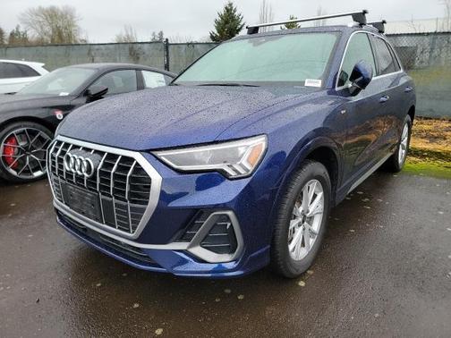 2022 Audi Q3 45 S line Premium Plus