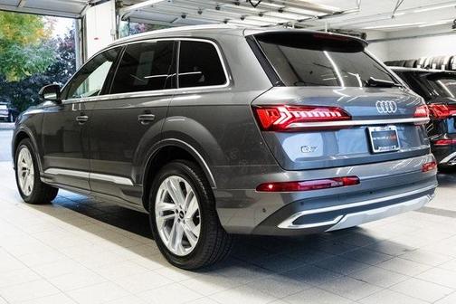 2022 Audi Q7 55 Premium Plus