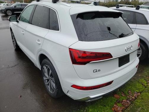 2023 Audi Q5 45 S line Premium Plus
