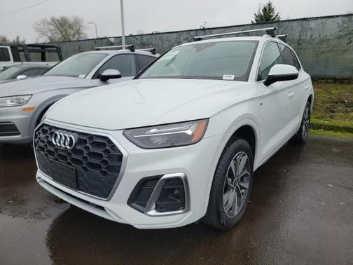2023 Audi Q5 45 S line Premium Plus