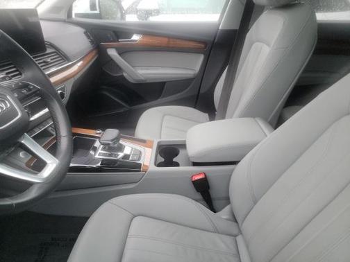 2023 Audi Q5 45 S line Premium Plus